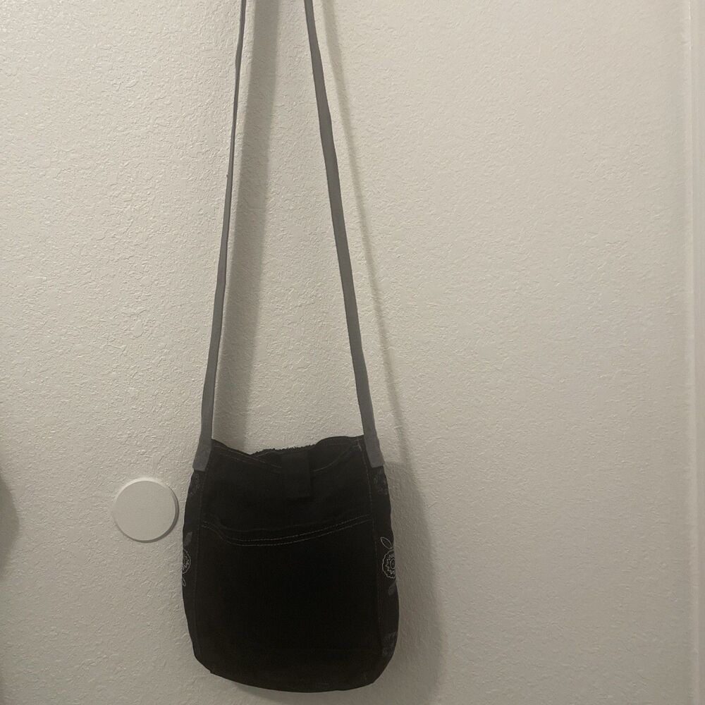 Thirty One Black On Black Crossbody Handbag Purse Adjustable Strap Swirl